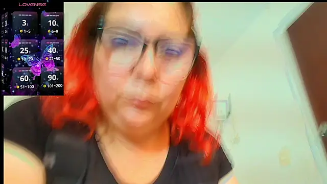 abigail curvy online show from April 22, 2026, 2:35 pm