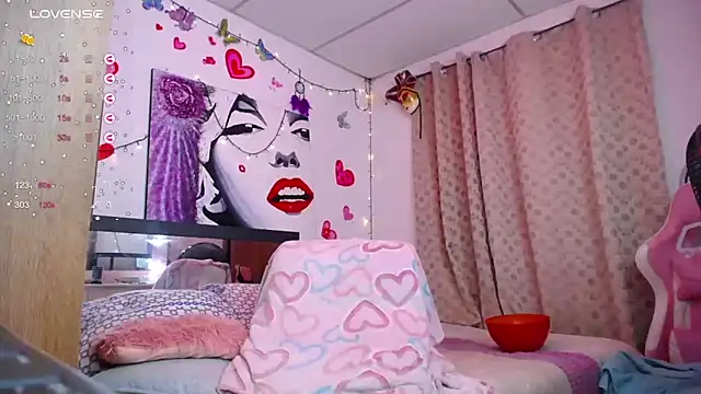 Snapshot of MarilynJones chatting on March 21, 2025, 6:49 am MarilynJones online show from March 21, 2025, 6:49 am