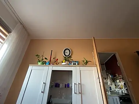 smaili1513 online show from November 22, 2025, 8:46 am