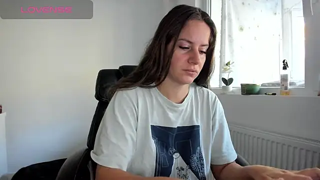 DiamondKay online show from October 17, 2025, 6:17 am