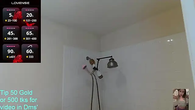 Snapshot of Blondiewithanass chatting on June 25, 2026, 7:19 pm Blondiewithanass online show from June 25, 2026, 7:19 pm