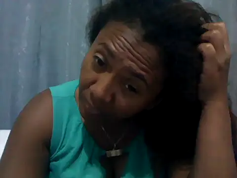Snapshot of sexyladii chatting on June 17, 2026, 4:39 pm sexyladii online show from June 17, 2026, 4:39 pm