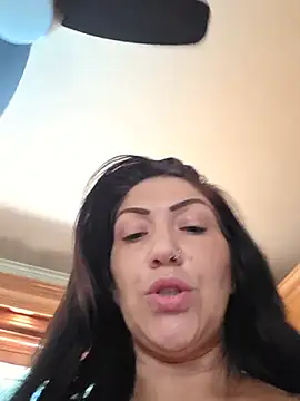 Snapshot of LittleMissEeve chatting on July 8, 2026, 4:07 pm LittleMissEeve online show from July 8, 2026, 4:07 pm
