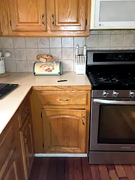 Snapshot of LittleMissEeve chatting on November 20, 2025, 8:31 pm LittleMissEeve online show from November 20, 2025, 8:31 pm