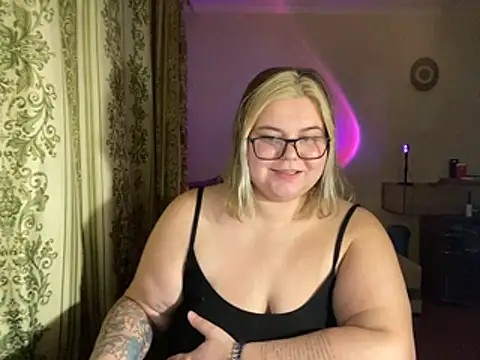 Kira Magni online show from February 3, 2025, 4:10 pm