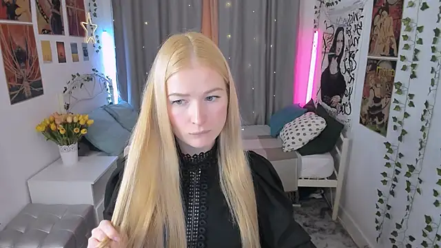 Snapshot of Laly_Peach chatting on November 9, 2025, 11:36 am Laly Peach online show from November 9, 2025, 11:36 am