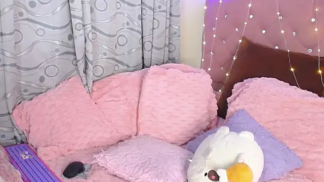 camy doll online show from February 8, 2026, 12:19 am