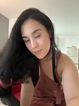 Snapshot of Nina_lovi chatting on October 30, 2025, 9:44 pm Nina lovi online show from October 30, 2025, 9:44 pm