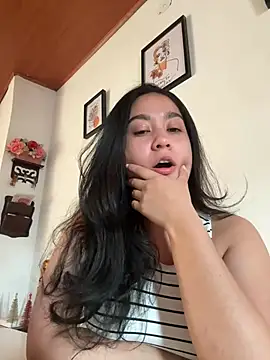 Snapshot of Nina_lovi chatting on December 12, 2024, 7:48 pm Nina lovi online show from December 12, 2024, 7:48 pm