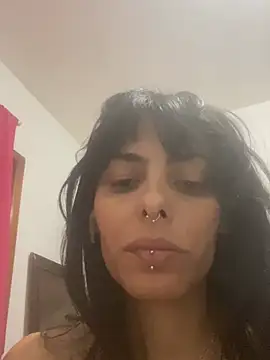 Snapshot of Sarah-safada chatting on February 23, 2026, 2:35 am Sarah-safada online show from February 23, 2026, 2:35 am