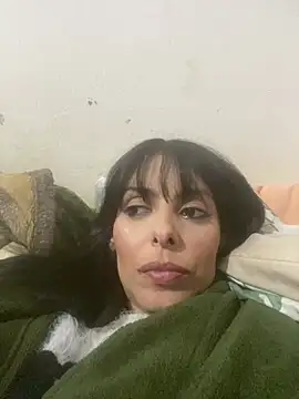 Snapshot of Sarah-safada chatting on May 30, 2026, 2:51 am Sarah-safada online show from May 30, 2026, 2:51 am