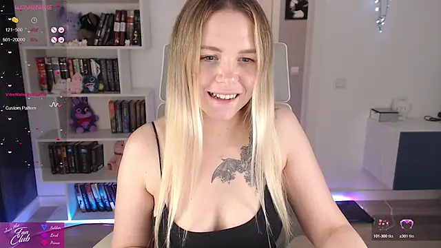 Snapshot of Emma_Bryan chatting on November 12, 2025, 3:27 pm Emma Bryan online show from November 12, 2025, 3:27 pm