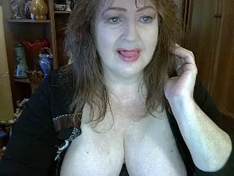 Snapshot of ElenaZed chatting on November 14, 2025, 6:39 am ElenaZed online show from November 14, 2025, 6:39 am