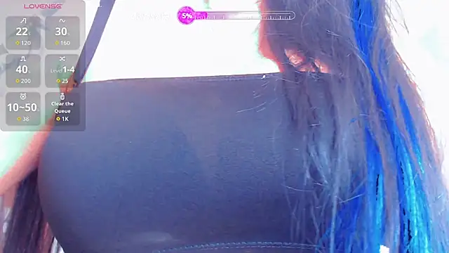 stormylana online show from November 30, 2025, 5:41 am