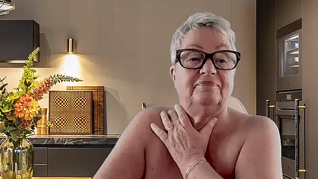 Snapshot of GrannyChrissy68 chatting on March 3, 2026, 9:22 pm GrannyChrissy68 online show from March 3, 2026, 9:22 pm