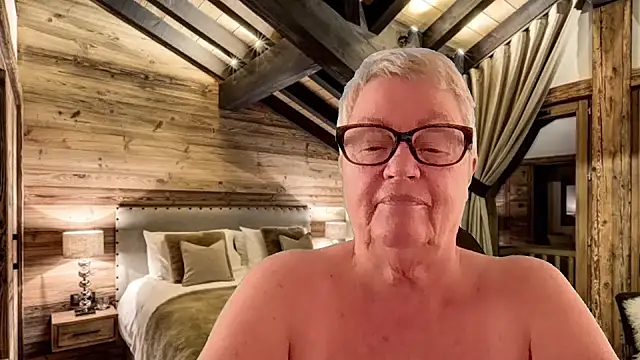 Snapshot of GrannyChrissy68 chatting on March 18, 2026, 10:32 pm GrannyChrissy68 online show from March 18, 2026, 10:32 pm