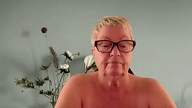 Snapshot of GrannyChrissy68 chatting on March 19, 2026, 3:56 pm GrannyChrissy68 online show from March 19, 2026, 3:56 pm