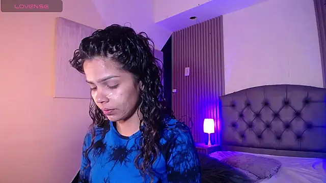 ximena diaz online show from February 27, 2025, 8:09 pm