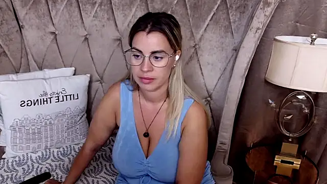 BustyGizelle online show from July 7, 2026, 9:07 pm