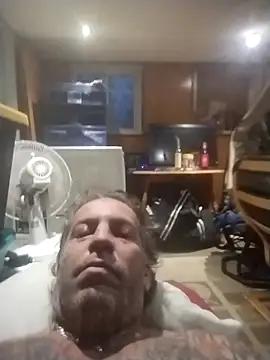 trucker1979 online show from November 30, 2025, 12:06 pm