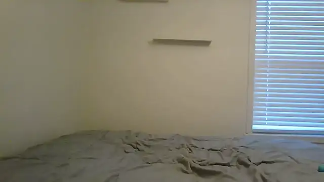 beautylovess online show from November 11, 2025, 12:55 pm