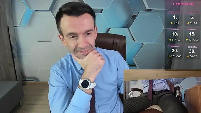 Snapshot of SteveTiger chatting on February 11, 2026, 1:22 pm SteveTiger online show from February 11, 2026, 1:22 pm