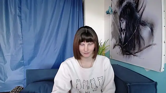 Snapshot of cornflower_mm chatting on May 18, 2026, 2:01 am cornflower mm online show from May 18, 2026, 2:01 am