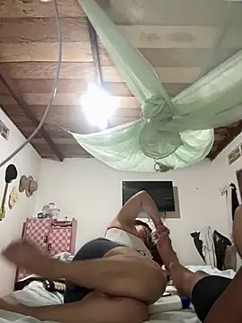 Snapshot of Ixchel_Anaid chatting on November 3, 2025, 12:49 am Ixchel Anaid online show from November 3, 2025, 12:49 am