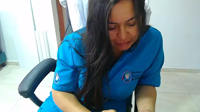 Snapshot of Ixchel_Anaid chatting on October 21, 2025, 5:56 pm Ixchel Anaid online show from October 21, 2025, 5:56 pm