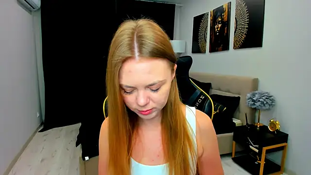 Snapshot of Strawberrye chatting on May 29, 2026, 3:23 am Strawberrye online show from May 29, 2026, 3:23 am
