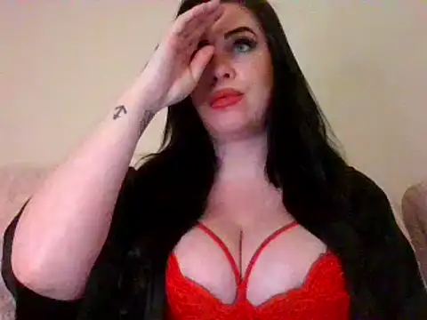 EmilyBlue online show from December 5, 2024, 1:31 am