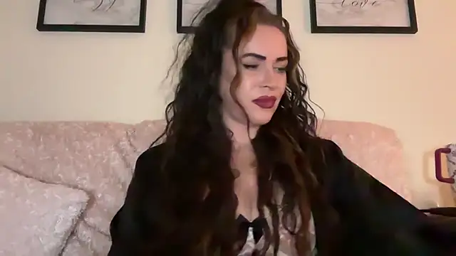 Snapshot of EmilyBlue chatting on October 17, 2025, 8:10 pm EmilyBlue online show from October 17, 2025, 8:10 pm