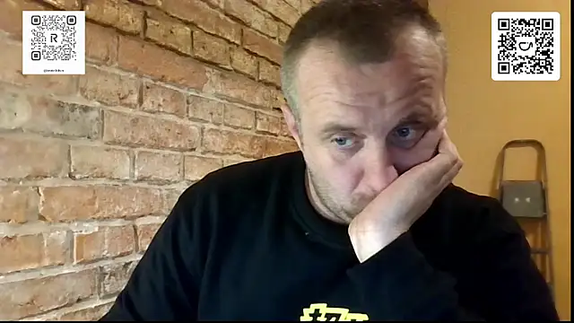 Snapshot of MrWhitePL chatting on November 4, 2025, 5:17 pm MrWhitePL online show from November 4, 2025, 5:17 pm