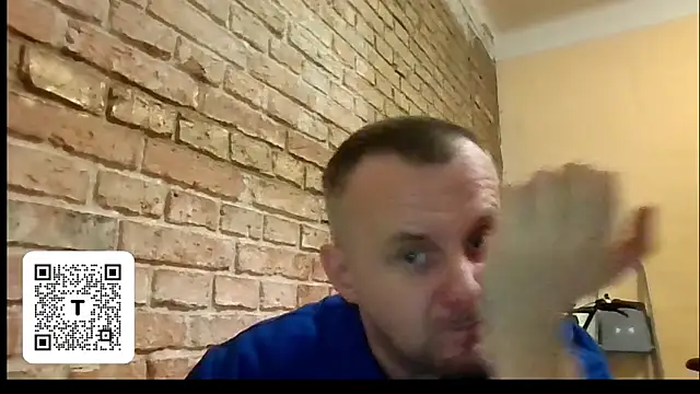 Snapshot of MrWhitePL chatting on November 9, 2025, 5:17 pm MrWhitePL online show from November 9, 2025, 5:17 pm