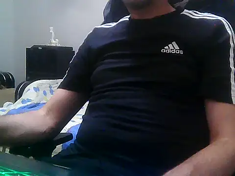 Snapshot of boran34 chatting on May 31, 2026, 9:04 pm boran34 online show from May 31, 2026, 9:04 pm