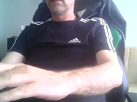 Snapshot of boran34 chatting on May 31, 2026, 10:10 am boran34 online show from May 31, 2026, 10:10 am