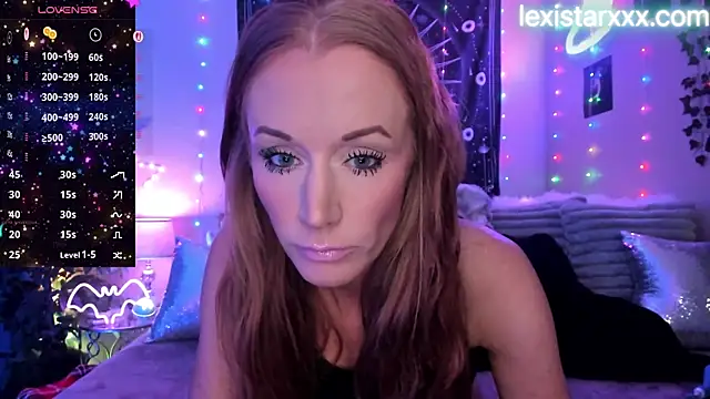 Snapshot of Lexi_Star chatting on October 19, 2025, 4:15 am Lexi Star online show from October 19, 2025, 4:15 am
