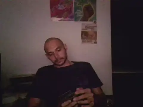 Snapshot of universitario-col chatting on December 5, 2024, 2:37 am universitario-col online show from December 5, 2024, 2:37 am