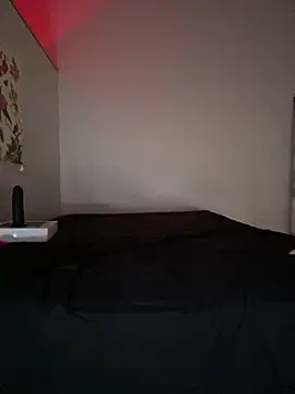 Snapshot of Amanita_Bloom chatting on December 18, 2025, 7:57 am Amanita Bloom online show from December 18, 2025, 7:57 am