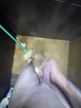 lucas souza21 online show from March 5, 2025, 8:21 pm