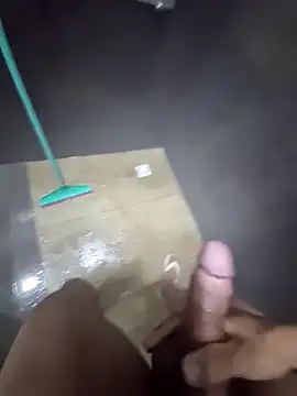 lucas souza21 online show from September 13, 2025, 12:43 am