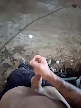 lucas souza21 online show from October 9, 2025, 2:28 pm