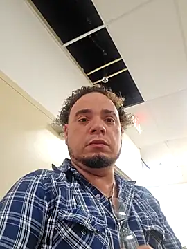 Snapshot of latinoflpr chatting on March 9, 2026, 9:07 pm latinoflpr online show from March 9, 2026, 9:07 pm