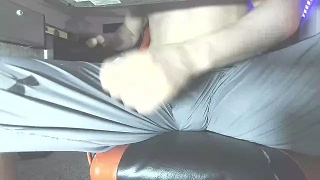 Dick and muscles online show from October 16, 2025, 1:36 am