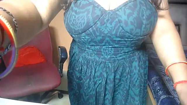 Snapshot of Shanvi_ chatting on June 7, 2026, 1:27 pm Shanvi online show from June 7, 2026, 1:27 pm