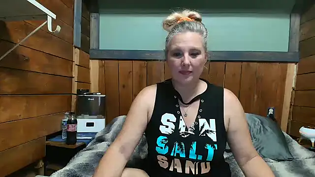 lisaxlovexxx online show from June 11, 2026, 7:11 pm