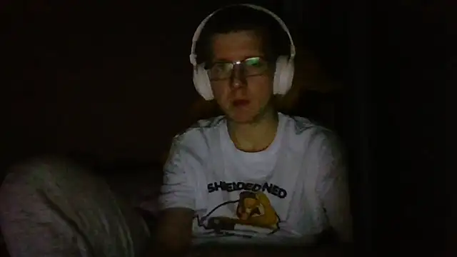 Snapshot of David250692 chatting on March 18, 2026, 10:32 pm David250692 online show from March 18, 2026, 10:32 pm