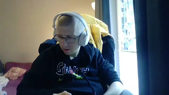 Snapshot of David250692 chatting on November 20, 2025, 12:39 pm David250692 online show from November 20, 2025, 12:39 pm