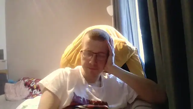 Snapshot of David250692 chatting on March 2, 2026, 9:16 am David250692 online show from March 2, 2026, 9:16 am