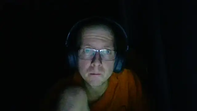 Snapshot of David250692 chatting on March 24, 2026, 8:09 pm David250692 online show from March 24, 2026, 8:09 pm